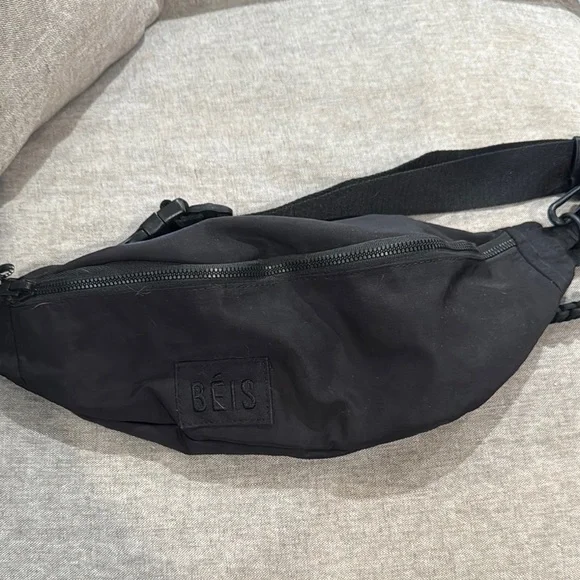 BEIS Black Men's sports pack Crossbody Bag - Picture 3 of 4